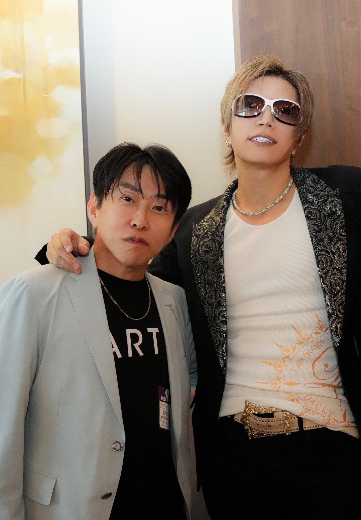 HMjgMetbwAAn_Sg.jpg:large
