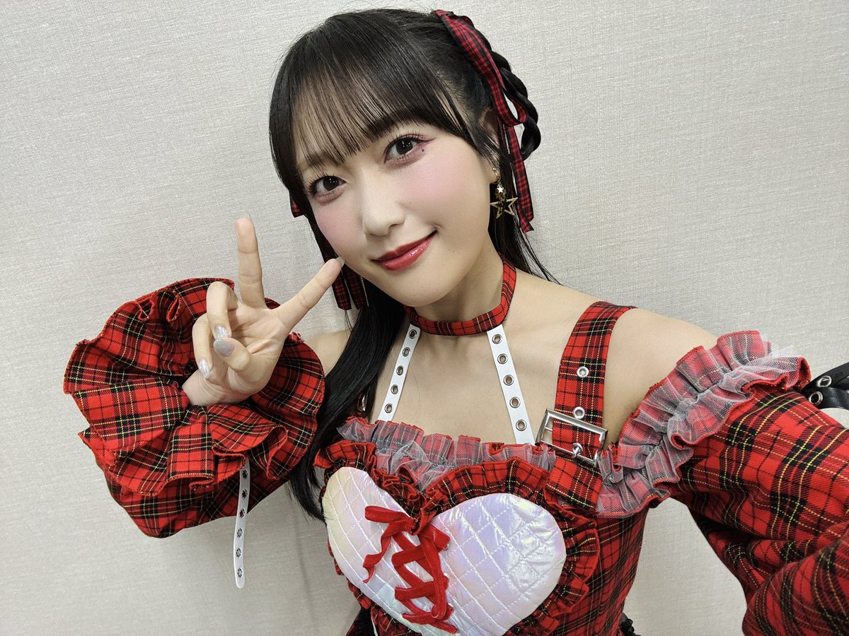 iRis_k_miyu's tweet photo. MVかわいかったでしょー！
🔥爆盛れ日🔥だったんです。偉すぎ〜！
感想教えてよ👶🏻
#i_Risあざとさワールド https://t.co/3NIal02snE