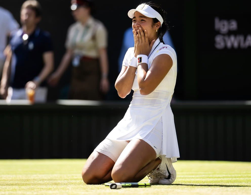 blckgldblckwht's tweet photo. Alex Eala’s 2025 Grass Season (6W-5L)
✅1 tour-level finals (Eastbourne) 
✅1 WTA125-level QFs (Ilkley)

2026 Grass Season (12W-4L)
✅1 WTA125-level title (Birmingham)
✅1 tour-level semis (Berlin)
✅3 wins in a major (Wimbledon)

#Wimbledon https://t.co/tWWD963iEP