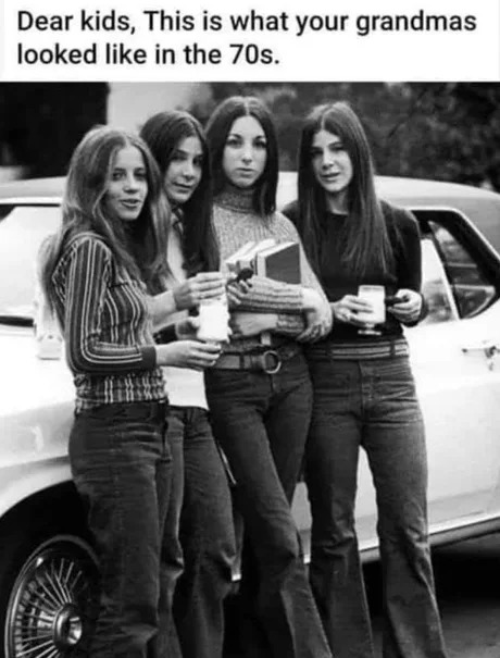 GrowingUpRetro's tweet photo. Your grandmothers were hot. https://t.co/SEy2aigRrB