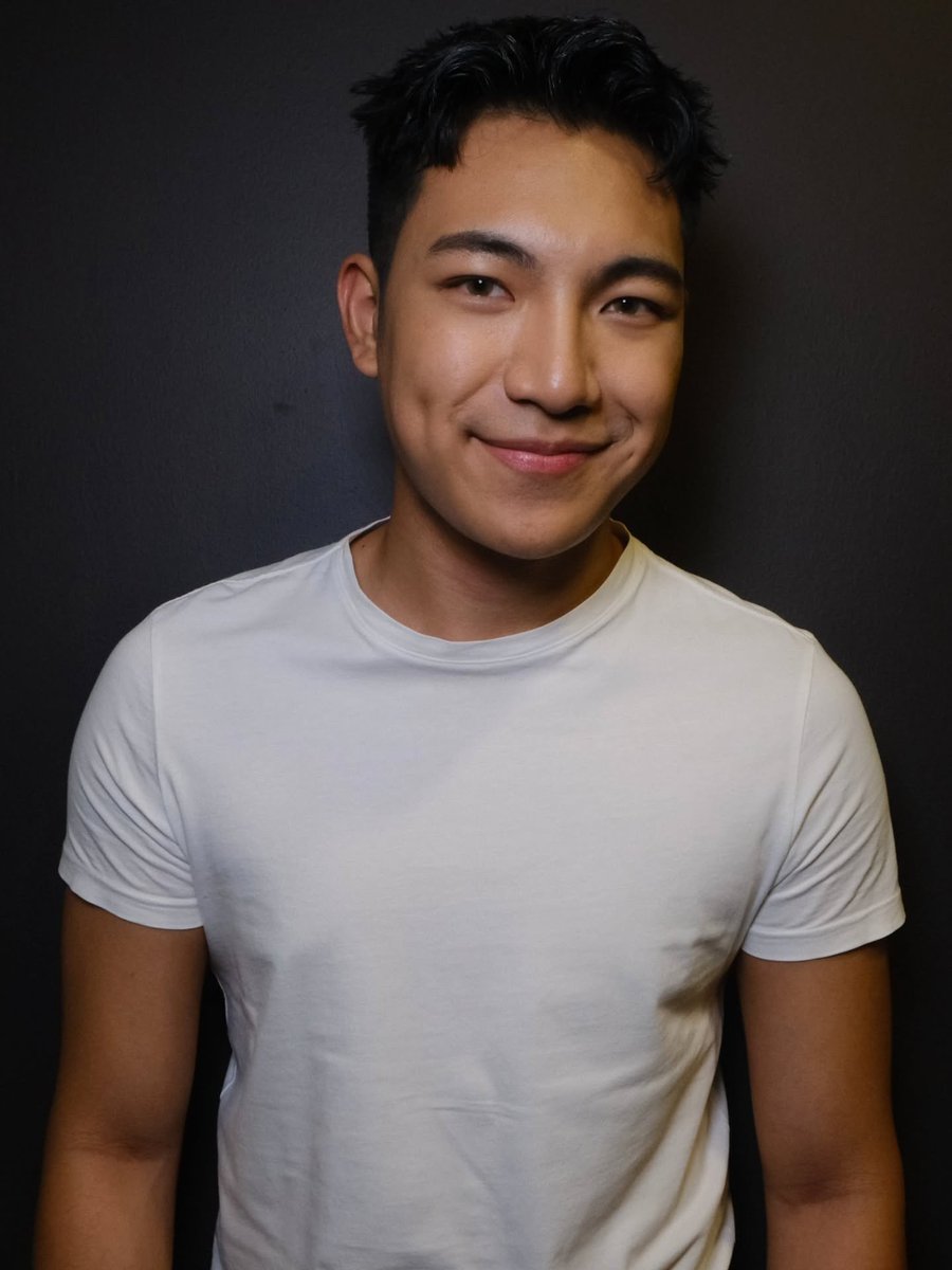 D_marianne23's tweet photo. He really never fails to achieve that "fresh-baby powder" look!! Ang gwapoo!! 🥰🤍✨️

#DARREN @Espanto2001 https://t.co/lZfuDrgoV3