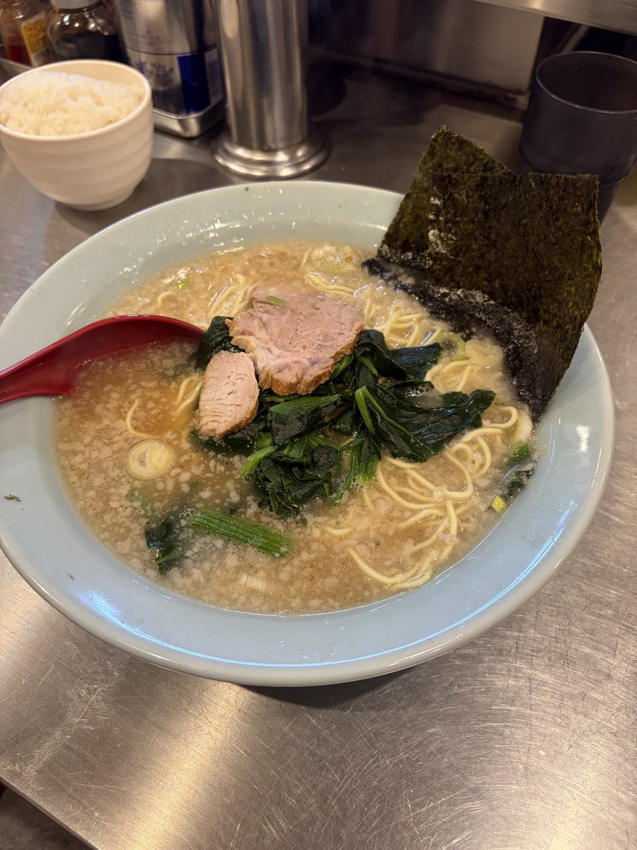 rinarinarinap's tweet photo. ラーショ結束店もこの前行ったけど、それより、ここ最近割とずっとハマってる別のラーショの方が美味しかった https://t.co/cm4H66L6hB
