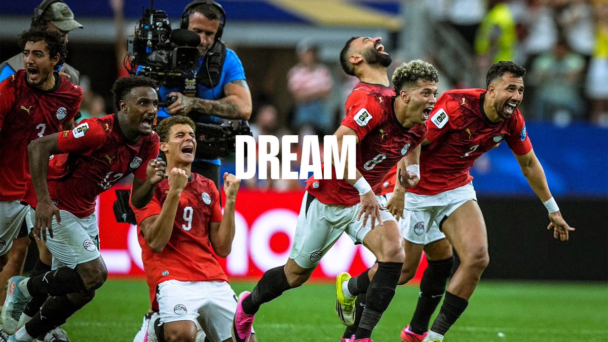 caf_online_AR's tweet photo. قاتلوا حتى النهاية. وآمنوا بالحلم. 🇪🇬❤️

القارة كلها تؤمن بكم. 🌍

#FIFAWorldCup https://t.co/jGnrDEWqCT