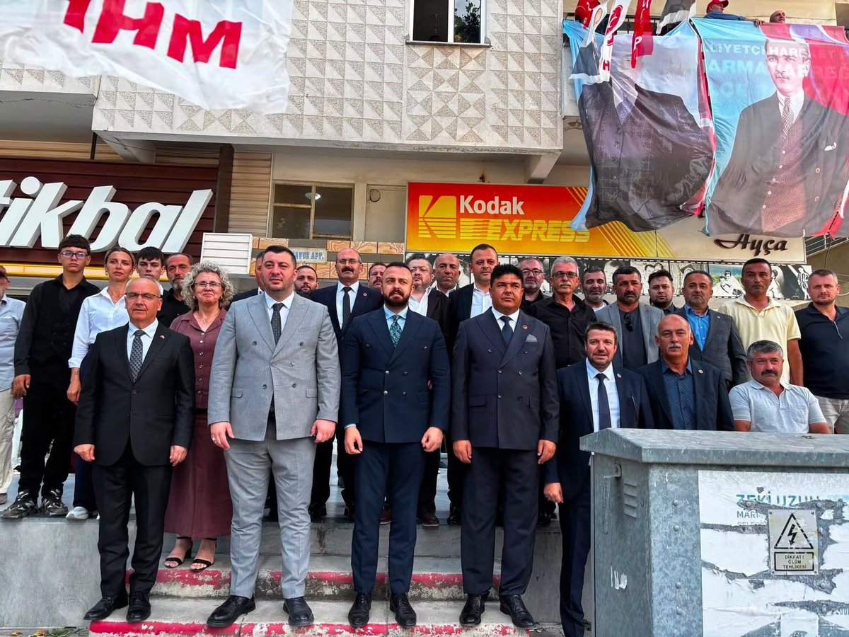 korayonsel's tweet photo. MHP Marmaraereğlisi İlçe Kongresi neticesinde görevine devam eden İlçe Başkanı Mehmet KAYA ve yönetim kurulu üyelerini tebrik eder, görevlerinde başarılar dilerim. 

#mhptekirdağ #marmaraereğlisi https://t.co/Uh2l9LLaGG