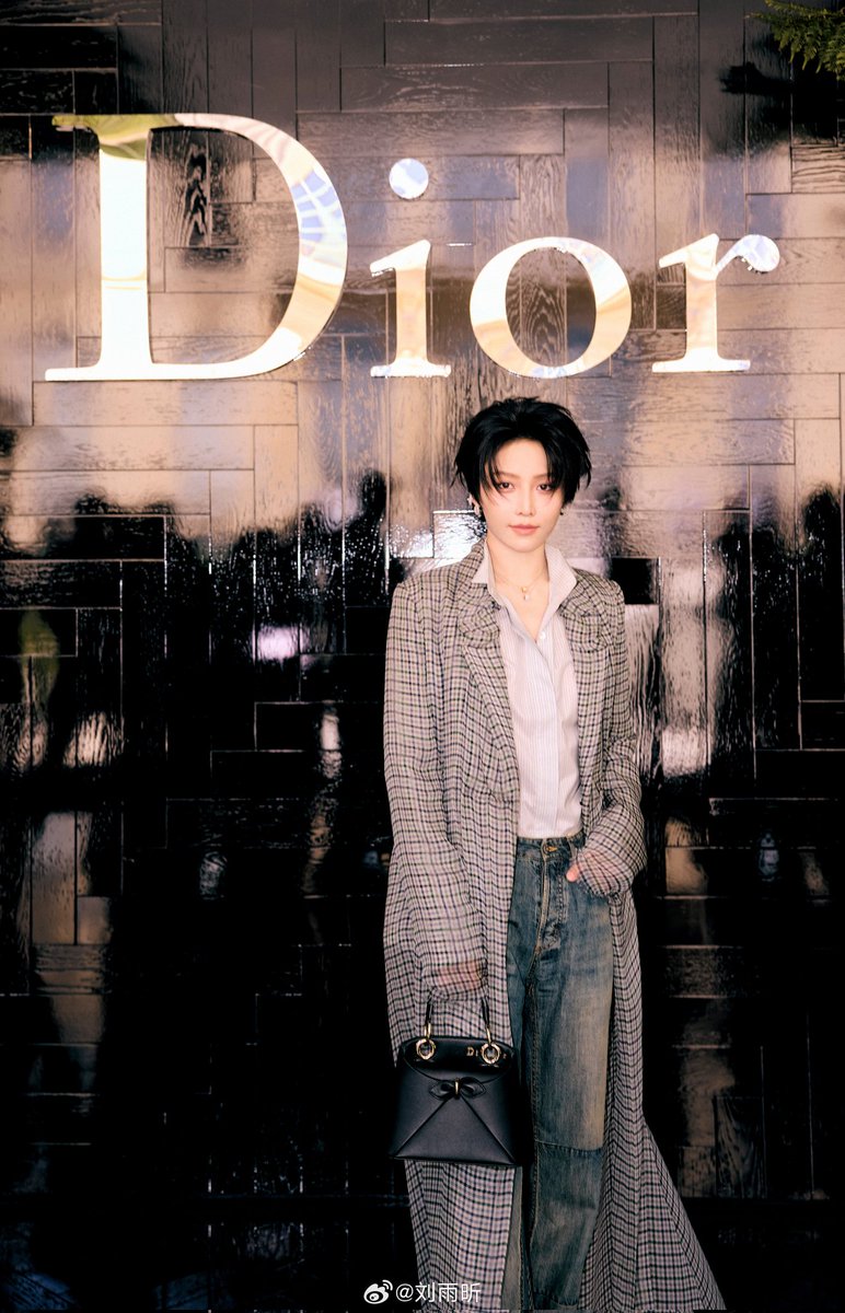 ScheneLam's tweet photo. Xin is stunning, simply perfection!

XIN AT DIOR COUTURE SHOW
#XINxDiorCoutureAW26
#Dior 

#XINxDior 
#DiorCouture 
#StarsinDior https://t.co/kTNsW89ssD