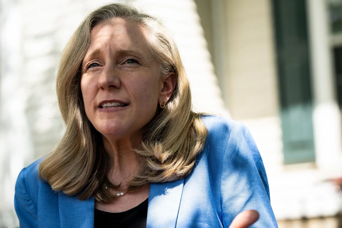 PollTracker2024's tweet photo. Virginia Governor Abigail Spanberger tells Politico she doesn't think her party should push for a moratorium on data centers

Spanberger: “Walking away from a technology that is going to continue to proliferate is walking away from the table.” https://t.co/W7avUGMh2a