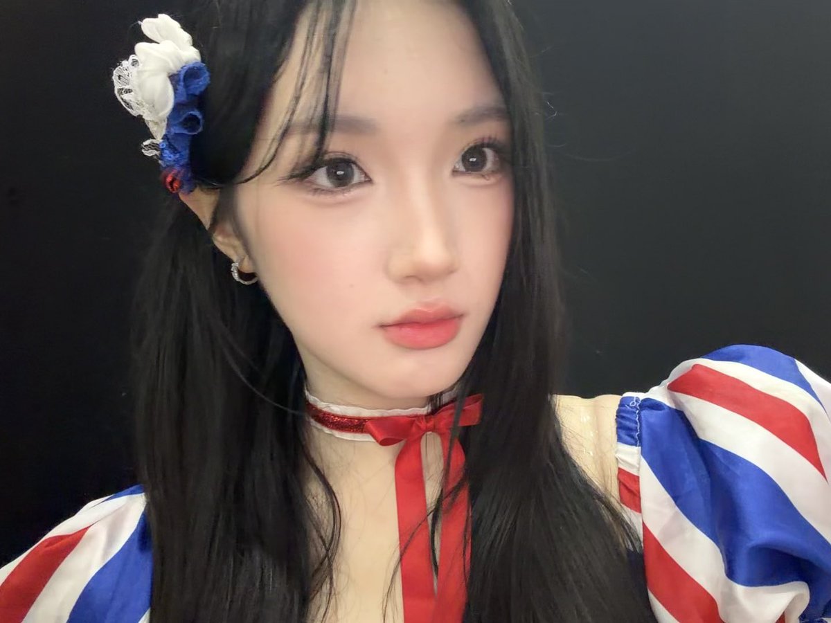 Delynn_JKT48's tweet photo. TERIMAKASII BANYAK JOGJA DAY 1!!! 💙 https://t.co/c7AsJeeB3p