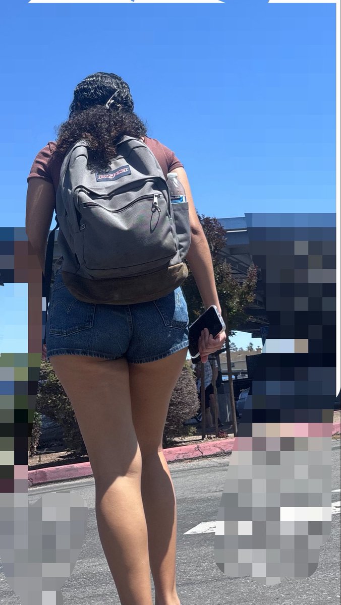 triblatinaz's tweet photo. Thick nutty latina Mexican ass cheeks 🤤🥜🥛 #latina #nutworthy #goonfuel #candid #trib #teen #viral https://t.co/rLBGiMU9Ve