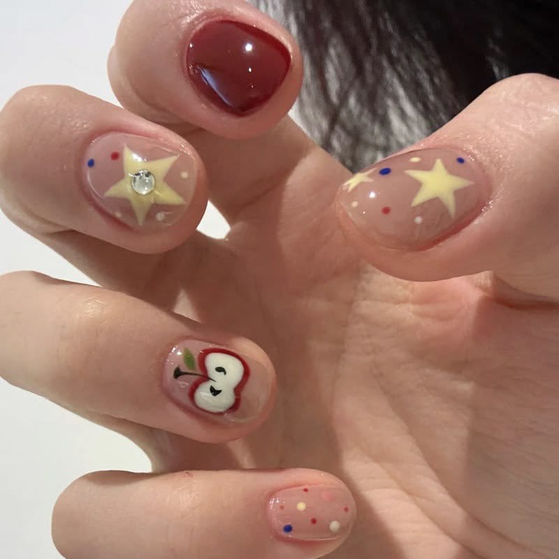 scarrfruits's tweet photo. how pinterest sees me !!

⟢ actor
⟢ tattoo
⟢ nails
⟢ outfit

omg i love this :(( https://t.co/G6tM18dzDR