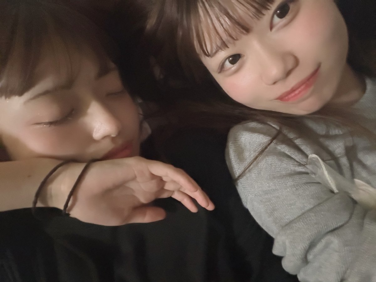 さっきまで一緒に爆笑してたのに りちゅん寝ちゃいました ( ᴗ˳ᴗ)💤💤💤