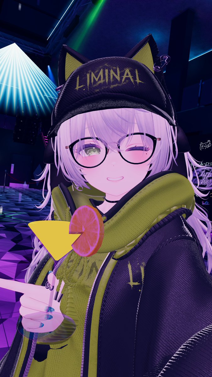 nupeperon's tweet photo. 今日はフレンドがDJしている #VRCダズリングナイト に初めて遊びにいってきたよー！
ダンスバトルかっこよすぎ...！！
目の前で踊ってるのずっと見てられるかも
また遊びに行きます！！ https://t.co/AOuFEI24lN