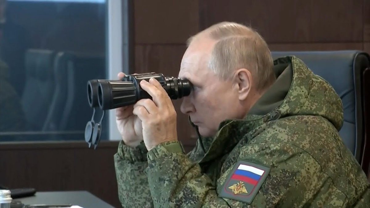 Ki6epataka's tweet photo. @Analogfaz @silvano_trotta Oui,c'est un de nos gars,on en a plusieurs en France des comme ça. Ils bossent bien. Grace à eux, Depuis 4 ans, chaque frappe ukrainienne en Russie est un attentat terroriste ukronazi, tandis que chaque frappe russe en Ukraine qui tue des civils, c'est de la faute à l'Ukraine https://t.co/JKXfmF8D4S
