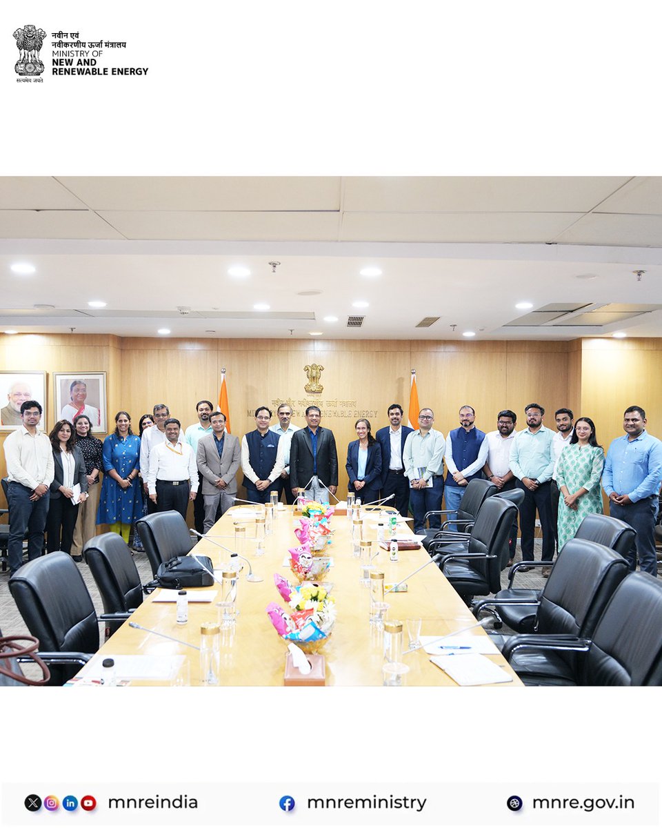 mnreindia's tweet photo. A review meeting of the Working Groups under the India–Germany Platform for Investments in Renewable Energy was held today under the co chairmanship of Shri Santosh Sarangi, Secretary, MNRE, and Mr. Niels Annen, State Secretary, BMZ.  Both sides took stock of the progress of Working Groups on Solar Photovoltaics, Wind Energy, Biogas and Energy Storage.
Both sides reaffirmed commitment to strengthening bilateral cooperation and advancing the renewable energy partnership on manufacturing and deployments.

#IndoGermanPartnership #renewableenergy #EnergyStorage #MNRE