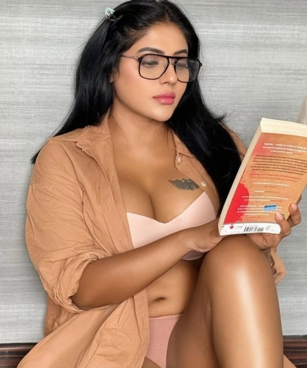 dead_pool_288's tweet photo. Reshma🥵🔥 Recent Exclusive 💋
#reshmapasupuleti https://t.co/bGq230dGKZ