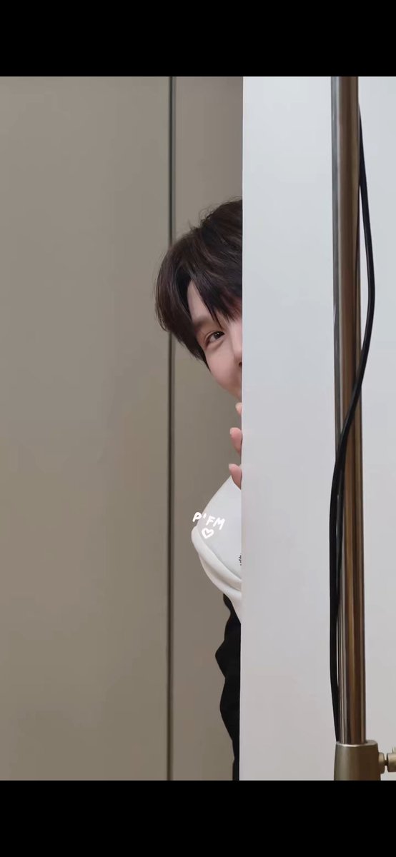 enchantedaisya's tweet photo. same energy https://t.co/MvMyUCTfg9