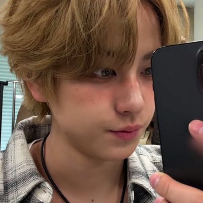 yumatism's tweet photo. #NewProfilePic https://t.co/DBSHVl98Ei