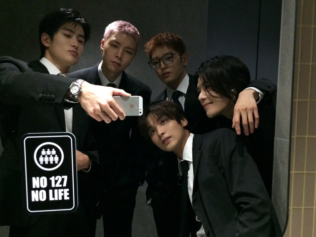 o_jdmark's tweet photo. wuli 七十周年快乐！ https://t.co/Kr6Eb4ZuFZ