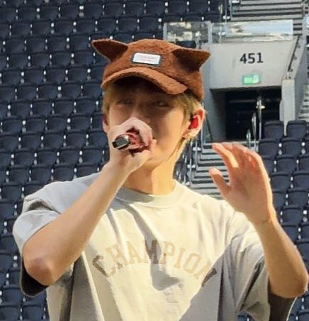 taeguide's tweet photo. Baby bear 🐻 https://t.co/ZViVhxNhQT