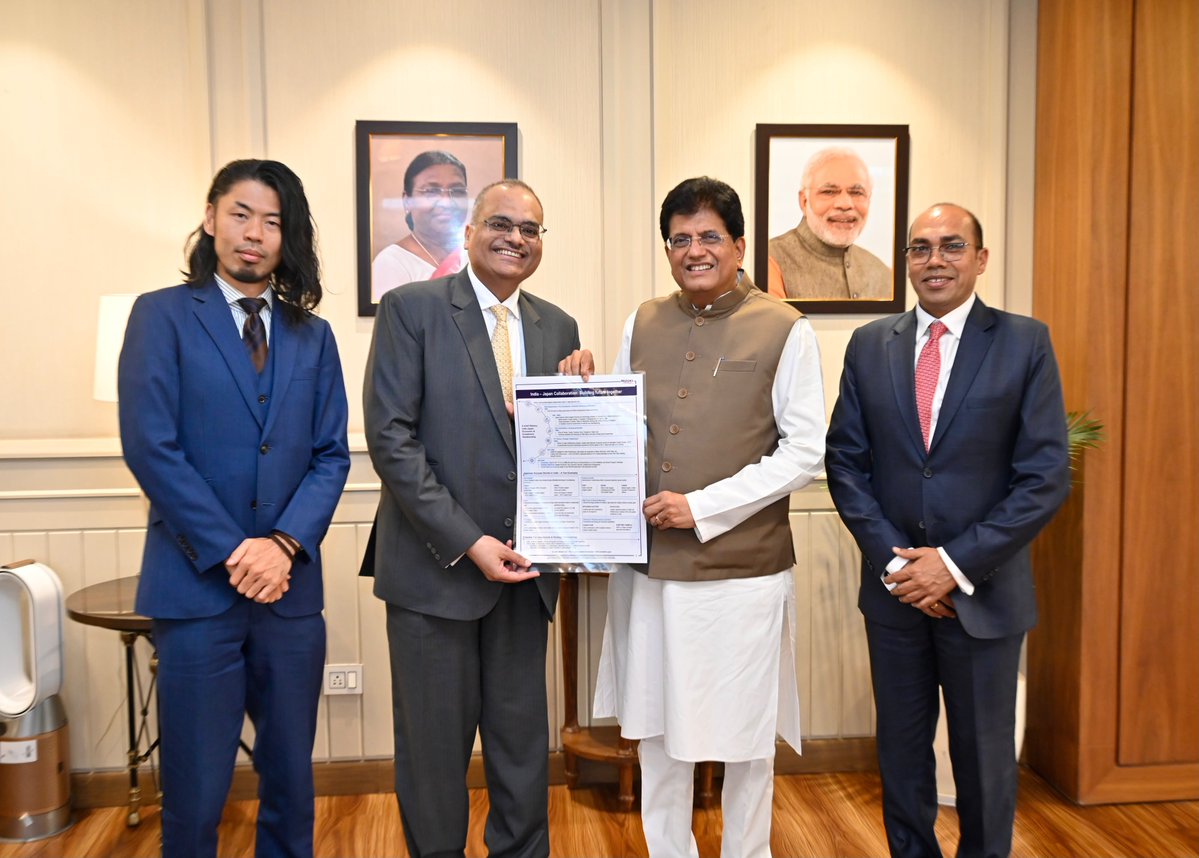 PiyushGoyal's tweet photo. Had a productive interaction with Mr. Piyush Agarwal, Senior Managing Director and Head of Corporate & Institutional Banking (India) at @MizuhoBank.

The discussion focused on strengthening India-Japan trade and investment ties by enhancing export competitiveness, improving market access, fostering industry collaboration, and unlocking new opportunities for bilateral economic cooperation.