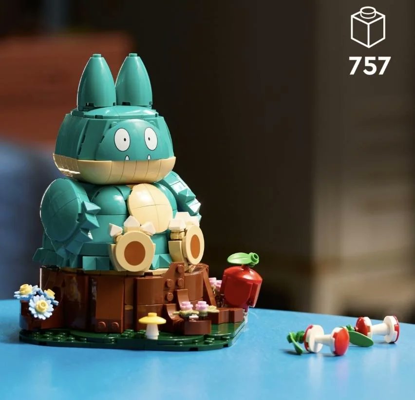 ModernNotoriety's tweet photo. New Pokémon x LEGO sets featuring Rayquaza, Arcanine, and Munchlax dropping August 1st https://t.co/fzOeYkTITf