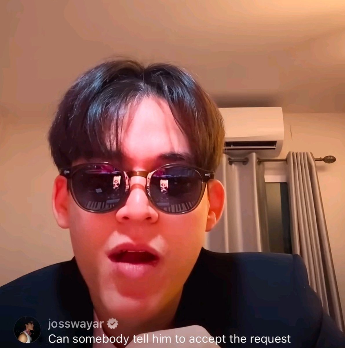 bincovers's tweet photo. This is the still one of the funniest screenshots 

#JossGawin #จอสกวิน https://t.co/CJONPOs7rN