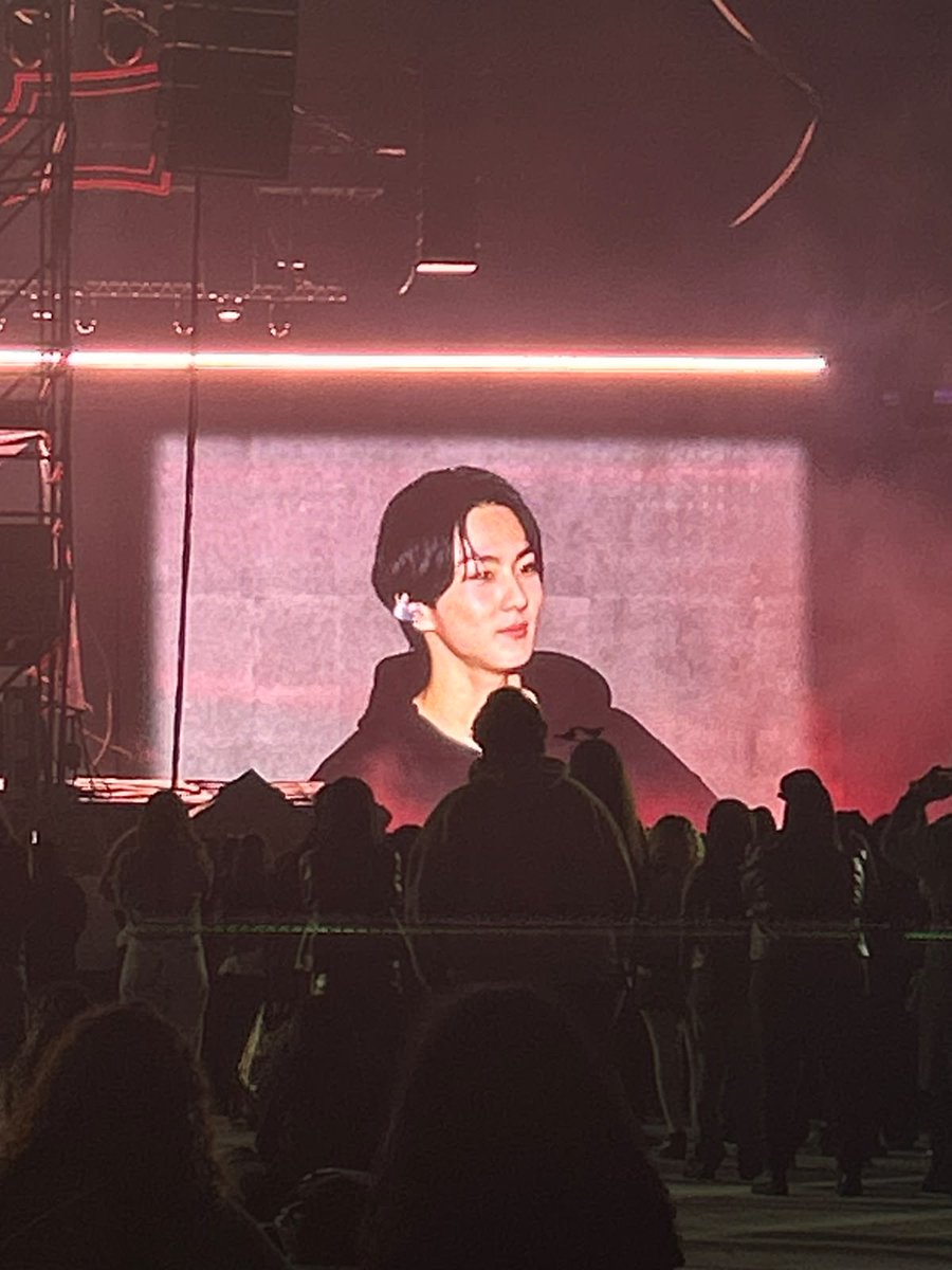 jungw_onn's tweet photo. 04/07/2026 ! https://t.co/YX06dXBLkn