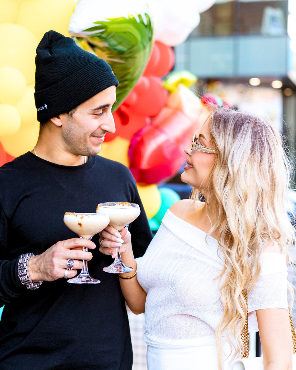 pilarcincinnati's tweet photo. Just because it's Monday doesn't mean you can't have a little fun! 😜

Grab your favorite people, start with happy hour from 3pm - 7pm, and stick around for half-price daiquiris from 7pm - close.

See you at Pilar! ☀️✨ https://t.co/8Za2yMQbW6