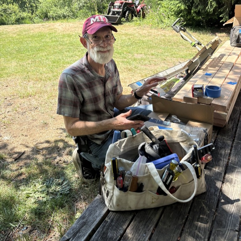 clear_mountain_'s tweet photo. Our amazing Carpentry Team has been hard at work getting the buildings on the land ready for move-in! We're blessed to have such great offerings of generosity. 🏠 https://t.co/vPRQaqwhr0
