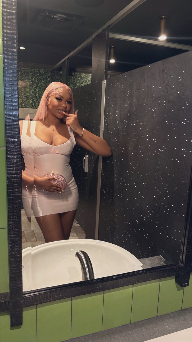 sexyyyyliar's tweet photo. 🎀🥹🥹🥹🧁HBD2MEEEEE!! https://t.co/HbREZg40wL