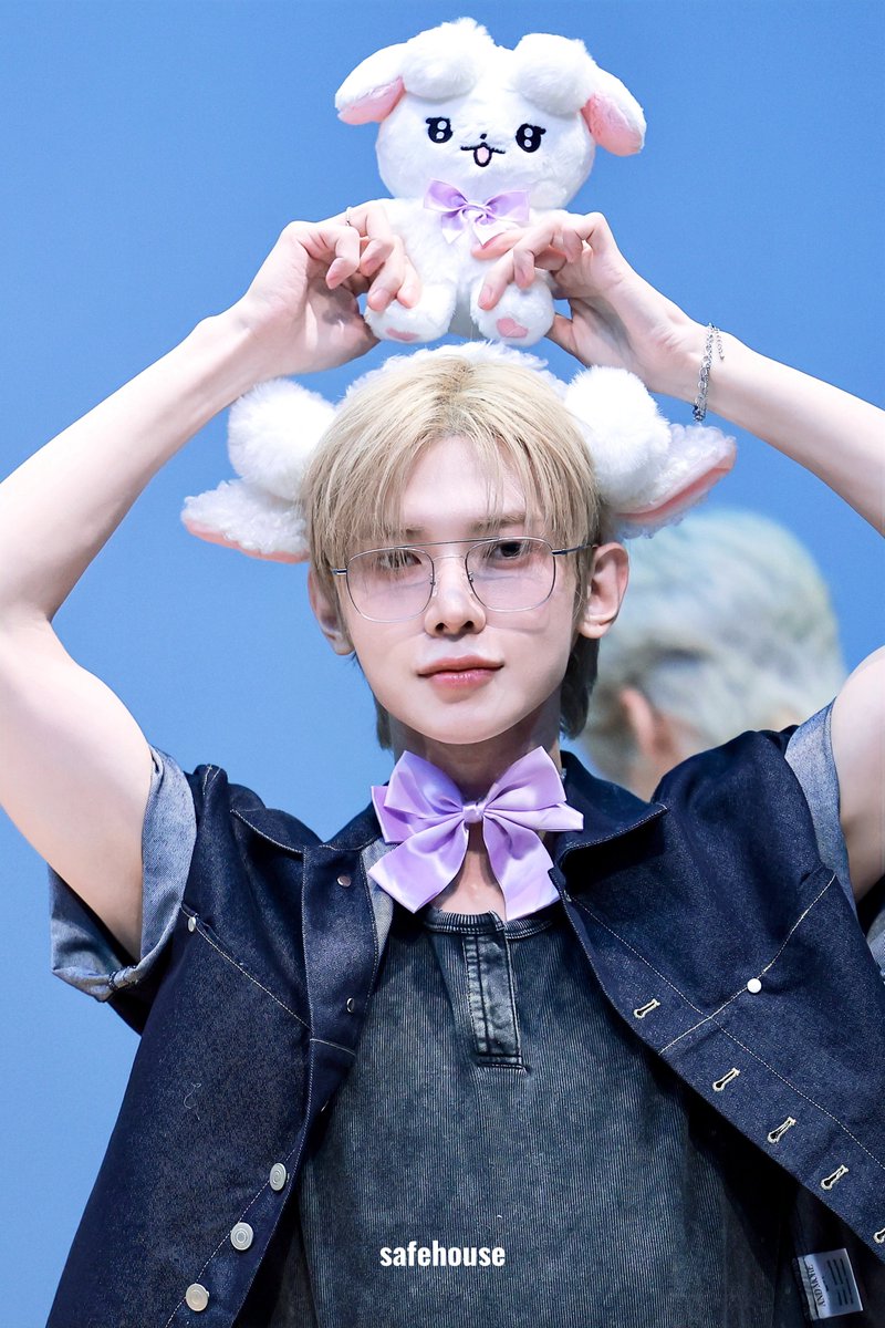 safehouse_3an's tweet photo. 260706

#ATEEZ #에이티즈
#YEOSANG #여상

Copyright © safehouse_3an All rights reserved.
Do not edit, crop, remove the logo, repost, or redistribute.
Unauthorized use will be reported and legal action will be taken. https://t.co/HJmcAcW9i8