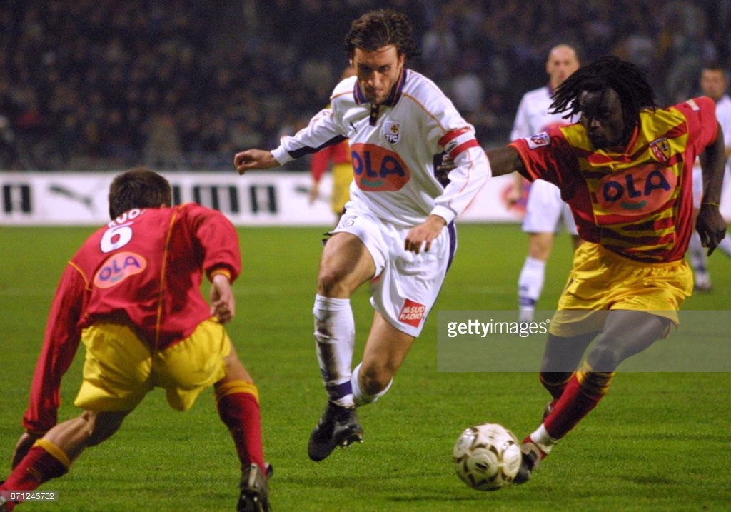 🎂🎂𝐉𝐎𝐘𝐄𝐔𝐗 𝐀𝐍𝐍𝐈𝐕𝐄𝐑𝐒𝐀𝐈𝐑𝐄🎂🎂

Jean-Christophe Rouvière (52 ans)

👕31 matchs...