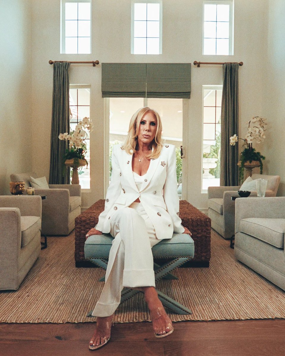 JaysRealityBlog's tweet photo. #VickiGunvalson for ‘The New York Times’ 🍊

#RHOC

VIA: https://t.co/OxyGbgFCxq https://t.co/mVOWGToy3d