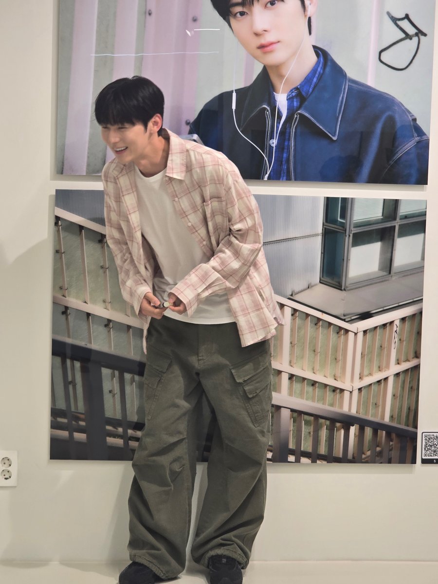 tjdla_0's tweet photo. 나의 원동력, 존재의 이유가 황도들이라는 거 잊지 않을게요!

🥹🥹
나 울름이 나 https://t.co/iGsVE59cdX
