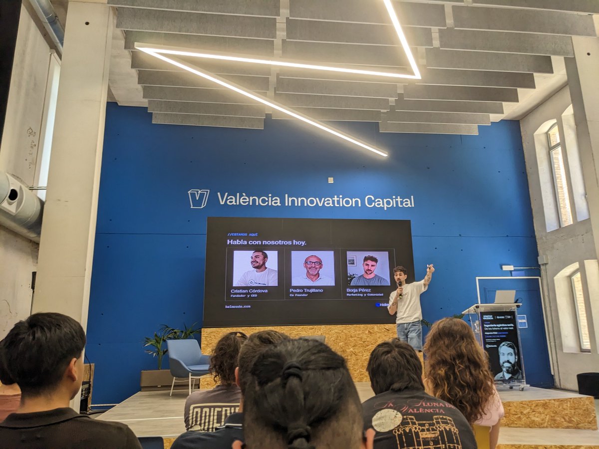 joakm5's tweet photo. Eventazo de IA agentica en Valencia con los cracks de @dobleio  @borjaperfra @ptrujillano 🏆
@Startup_VLC @helmcode @vlciconnect https://t.co/AENyEjcuIJ