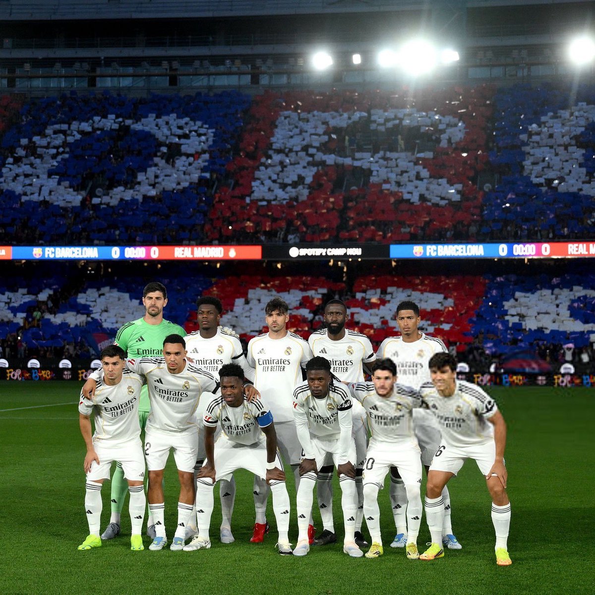 MadridUniversal's tweet photo. 🚨 JUST IN: Real Madrid vs. Real Sociedad on La Liga match day 1 will now be played on a midweek.

This is due to Real Madrid having at least 1 player in the World Cup semifinals. Jose Mourinho now has one more week to work.

— @AranchaMOBILE https://t.co/dQsJXBnjlP