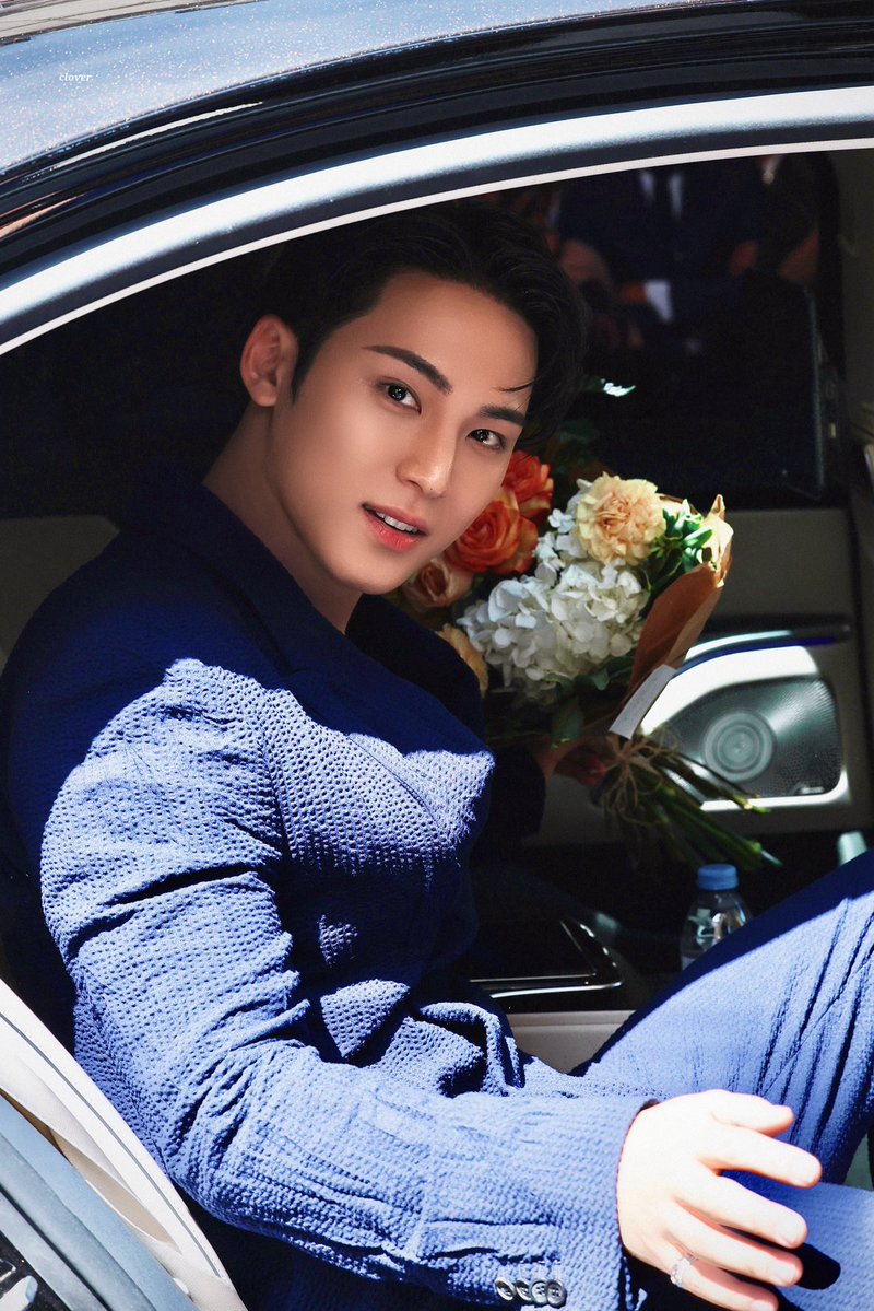 clovermg_'s tweet photo. 260706 DIOR

💐💐

#MINGYUxDior #DiorCouture
@Dior @pledis_17 https://t.co/yAbrAvX8fm