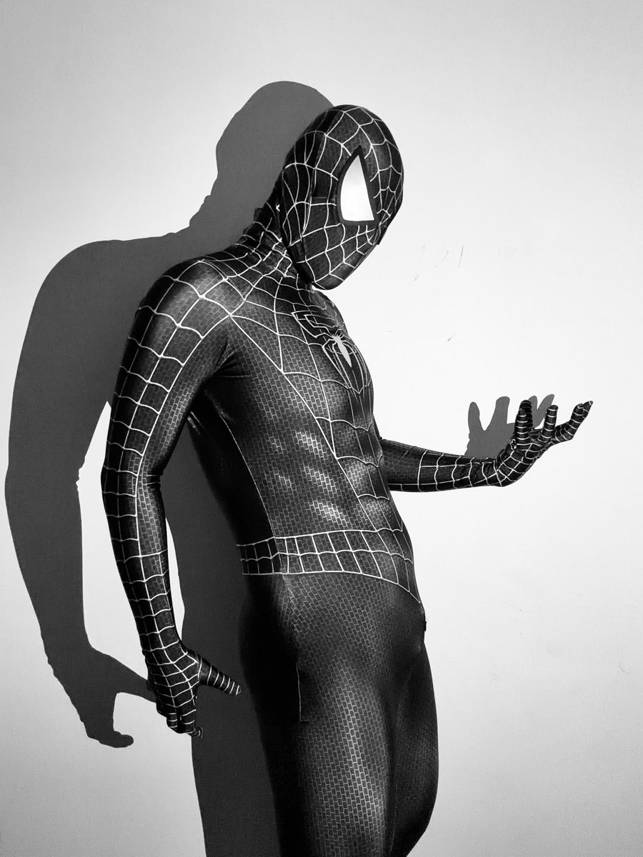 Mangooooo1006's tweet photo. 毒液回归🕸️

#zentai #venom https://t.co/MTwLwkaWtQ