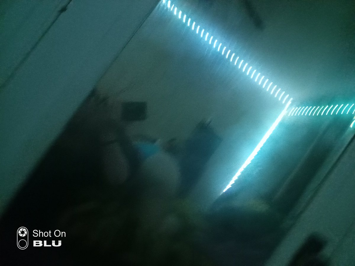 Thickieeeeee's tweet photo. Want to see it not blurry message me https://t.co/qzehqxOlEz