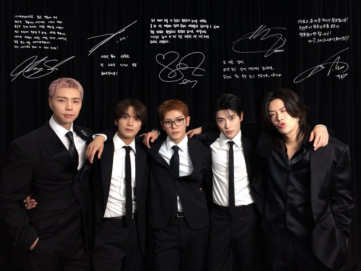 ursidedy's tweet photo. #NCT127 To.Nctzen

#쟈니
 127에게 2026년은 많은 변화가 있는 해 인것 같습니다. 10년이라는 시간애 변화가 없는건 불가능하지만, 새로운 변화를 어떻게 맞이 하는지가 중요할 것 같다는 생각을 했습니다. 시즈니와 우리칠의 새로운 시작을 반기고, 기대하고 힘을 얻어 계속 나아가보겠습니다. 우리 2026년도 한번 더 달려 보아요!

#해찬
 10주년 동안 성장한 또 새로운 127의 모습 보여드릴게요!!

#태용
남은 26년의 해를 더 뜻깊고 행복하게 보내길 바래요, 올 해 저는 계획해서 달리고 있는데 여러분들과 함께할수있어서 항상 감사하고 행복하다고 생각하고 있어요. 우리칠과도 10년동안 함께 해 주신 만큼 보람있는 시간 계속 보내요. 감사하고, 사랑합니다. 

#재현
또 다른 챕터. 10년 동안 함께 해주셔서 감사해요. 앞으로도 좋은 추억 많이 만들어요 시즈니♡ 

#유타
재밌고 즐거운 해가 될것같아요! 오랜만에 활동인만큼 모두가 행복했으면 합니다! 127, 그리고 시즈니 화이팅!!