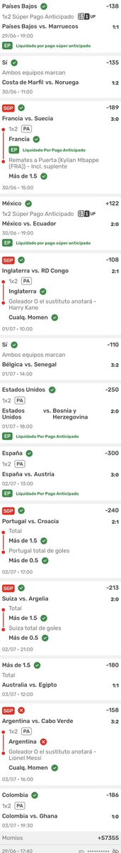Paradelismoo1's tweet photo. @somoslaperrada Nada que decir, Vozinha me quitó la posibilidad de ganar 144k con 200 pesos 😞 
#LunesDeBadBeats
#SomosLaPerrada https://t.co/5UTEM6RsRX