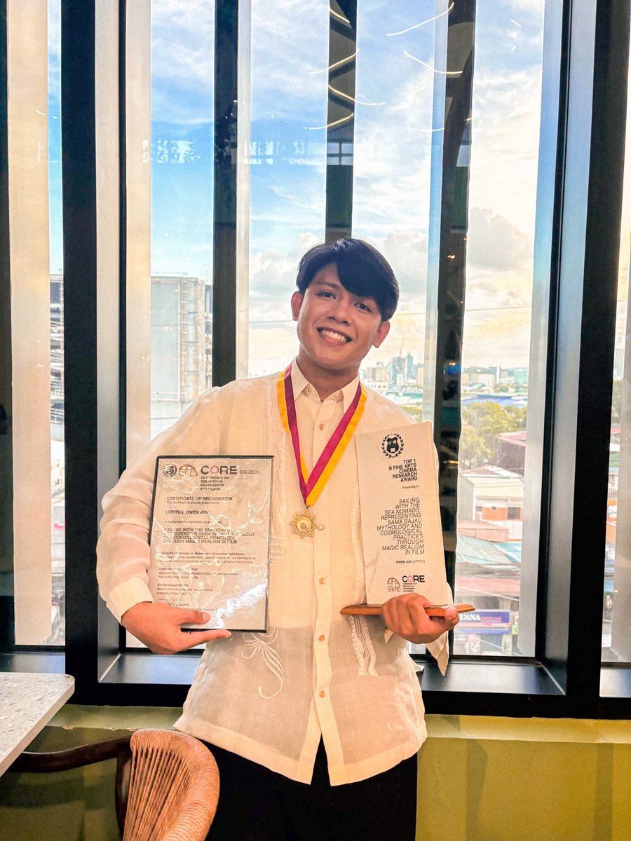 jonlepiten's tweet photo. graduated cum laude &amp; best thesis! https://t.co/qaEYAkqmSA