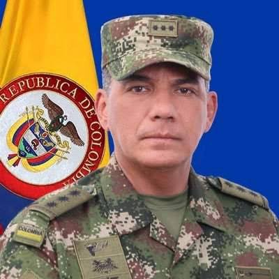 StephBatesPress's tweet photo. Un cargo que debe ser para un militar, excelente decisión del Presidente. General Mora, nuevo ministro de Defensa. Que Dios le guíe en las mejores decisiones para este país. 🇨🇴@generalmora11 https://t.co/WsrRcW98FS