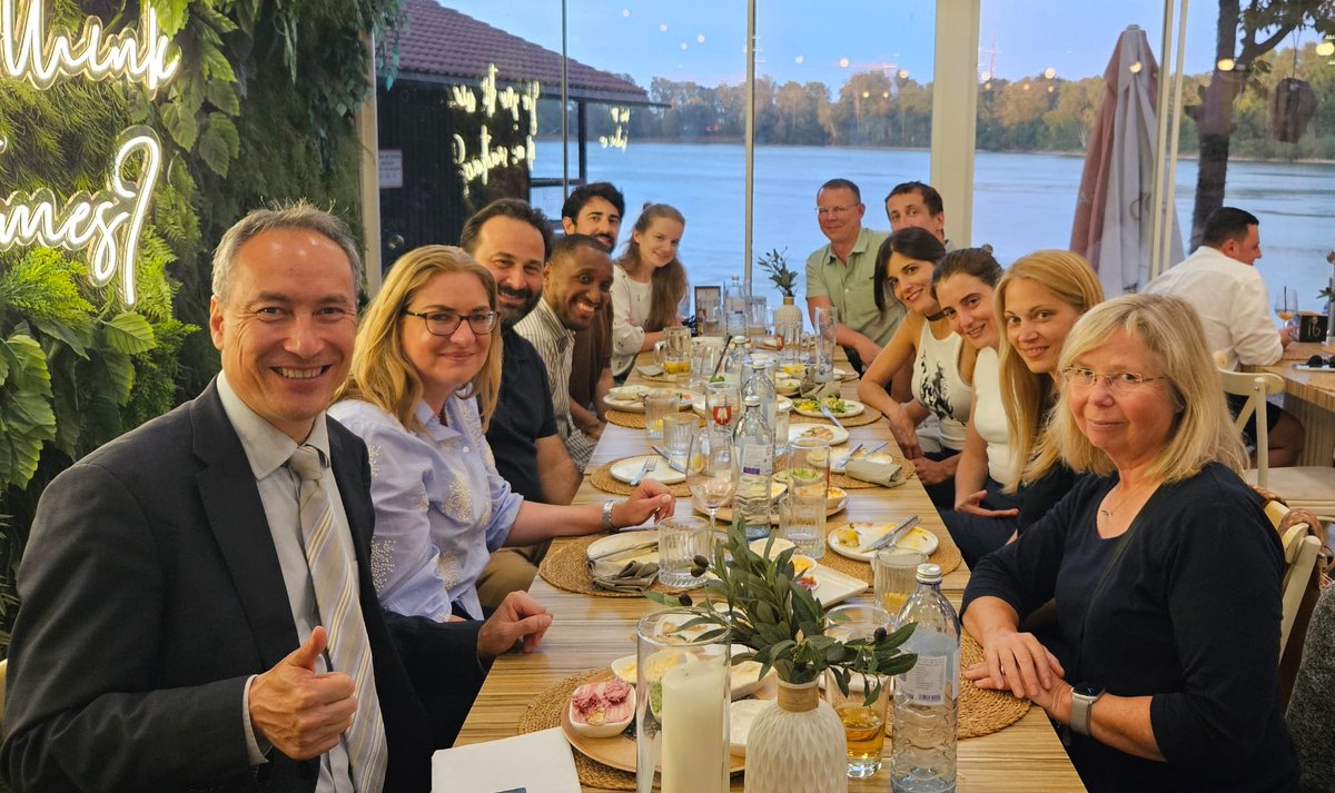 EPIC_photonics's tweet photo. It's always great to take a moment to reflect on the next steps, especially before the summer break!
The entire EPIC team wishes you a wonderful break, and we look forward to seeing you again in September!
#photonics #Networking #EPICTeam https://t.co/jGoPruTCyD