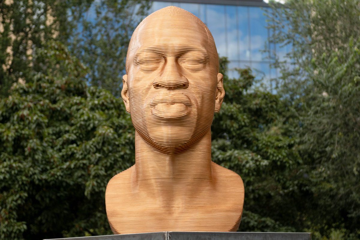 SaltyGoat17's tweet photo. Who agrees that George Floyd was nothing more than a drug addict that swallowed his drugs when police arrived and died of an overdose...

And ALL of the statues of him should be removed?!? https://t.co/TpAkRaEFL3