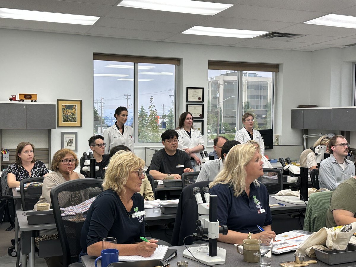 2020SeedLabs's tweet photo. The past few weeks have been a whirlwind for our team!
From the @ISTAseedtesting Meeting in Calgary, to the @csga_acps AGM in Whitehorse, and the Seeds Canada AGM and Seed Analyst Workshop in Saskatoon, we've been on a mission to #neverstopgrowing! https://t.co/7B9P2KLYTO
