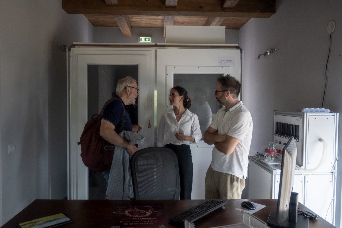 ERNESI1978's tweet photo. A new project comes to life in @comune_smerillo: Senses Analytics! ✨

A Psychophysiology & Neuroscience lab with an active research contract with @universitacamerino, created and promoted by the ERNESI 1978 team. 🔬🚀

Innovation starts here, proving that even small territories can lead technological development. Special thanks to Mayor @toninoseverini, Undersecretary of State @luciaalbanofdi, Extraordinary Commissioner @guido_castelli_, and the Italian Consul in Detroit @italyindetroit for their institutional greetings and support.

Thank you to everyone who joined us, both locally and internationally! 🌍

#SensesAnalytics #Ernesi1978 #ComuneDiSmerillo #LeMarche #Innovation