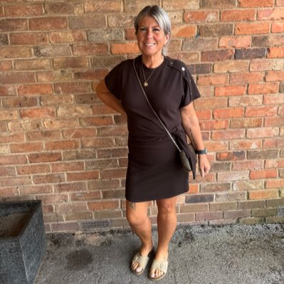 villalouavfc's tweet photo. #NewProfilePic https://t.co/f9SY5FNtT8