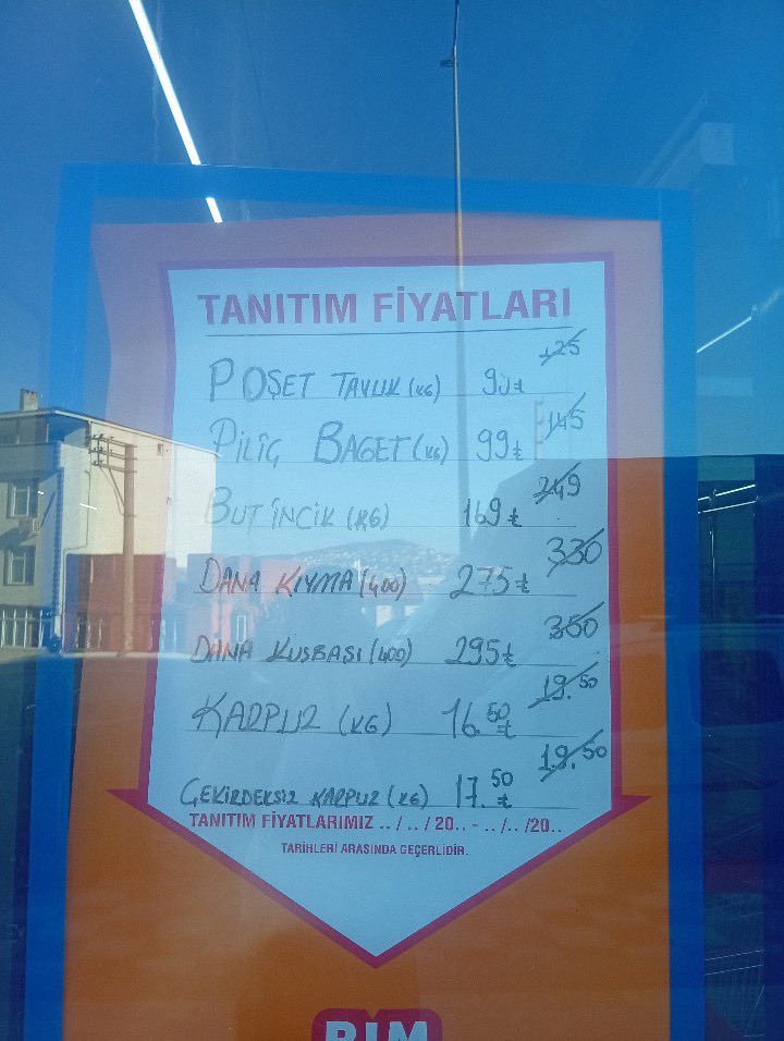 gidadedektifi's tweet photo. Milletle resmen dalga geçiyorlar!
Bim mağazalarında indirimli satılan bu tavukların tam da son tüketim tarihlerinin olduğu kısım sizce neden yırtılmış olabilir?
https://t.co/PnDrfy1Ea3
@bimturkiye https://t.co/VGVKOD0RxX