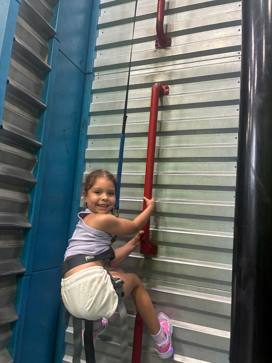 nooksports's tweet photo. There's nothing like a summer full of sports and fun.

Spooky Nook Summer Camps are here until August 21st ☀️ https://t.co/6VPw1y0LQS