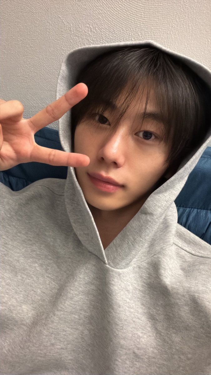 Niiiiilie's tweet photo. 아니잠시만 저기요 https://t.co/r9JI0Gss2W